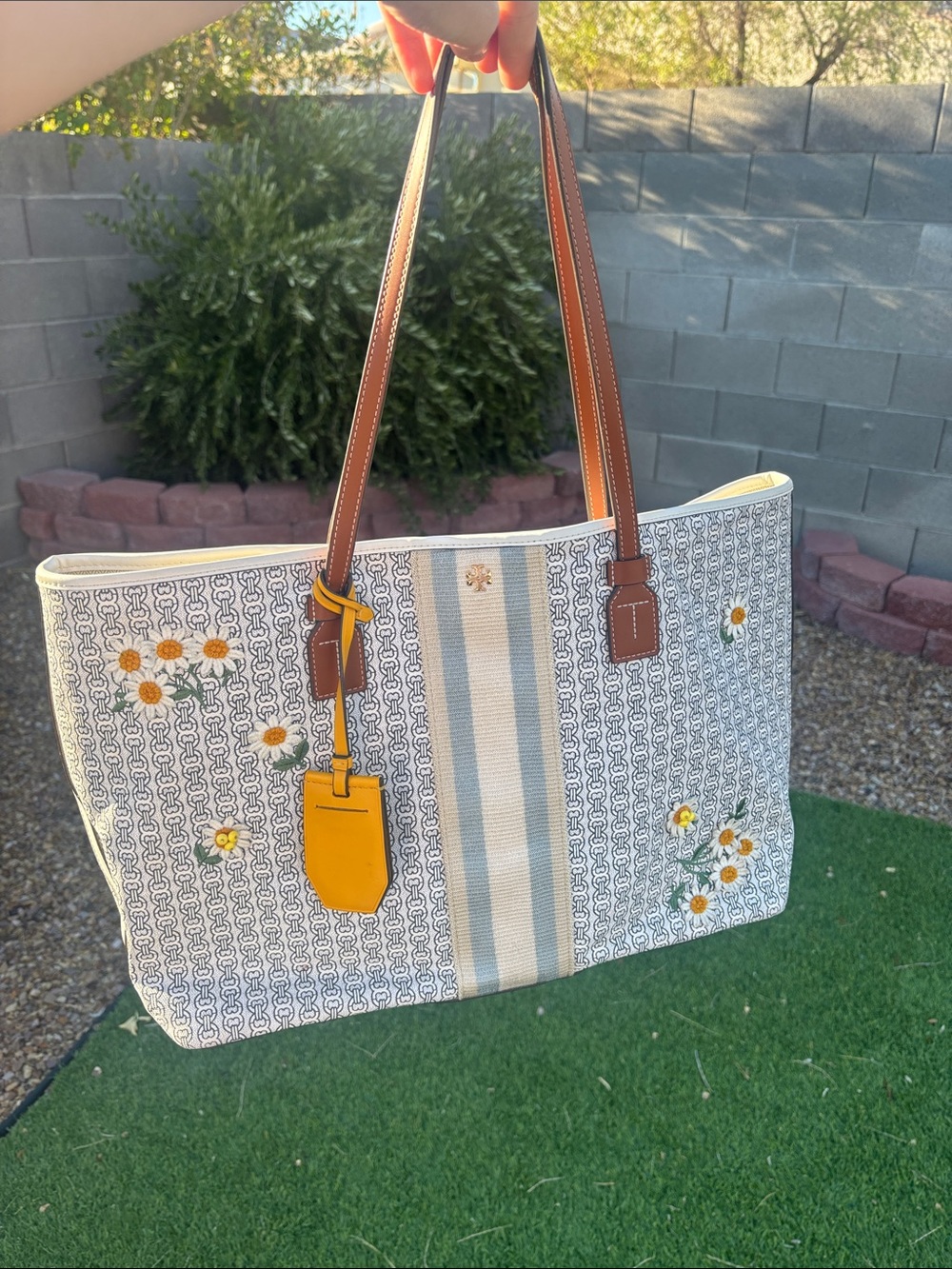 Tory Burch Gemini Canvas Daisy Applique Tote Bag LARGE Size